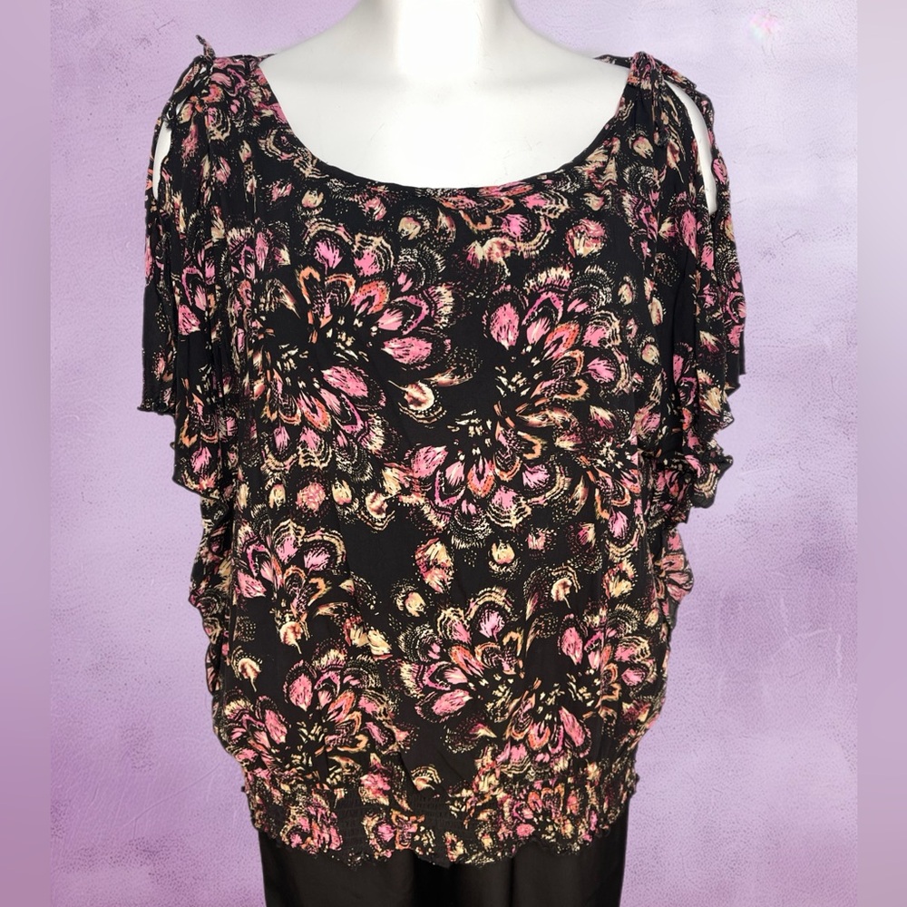 Pure Energy Women’s Plus Size 4 (4X) Black Pink Flutter Sleeve Cold Shoulder Top
